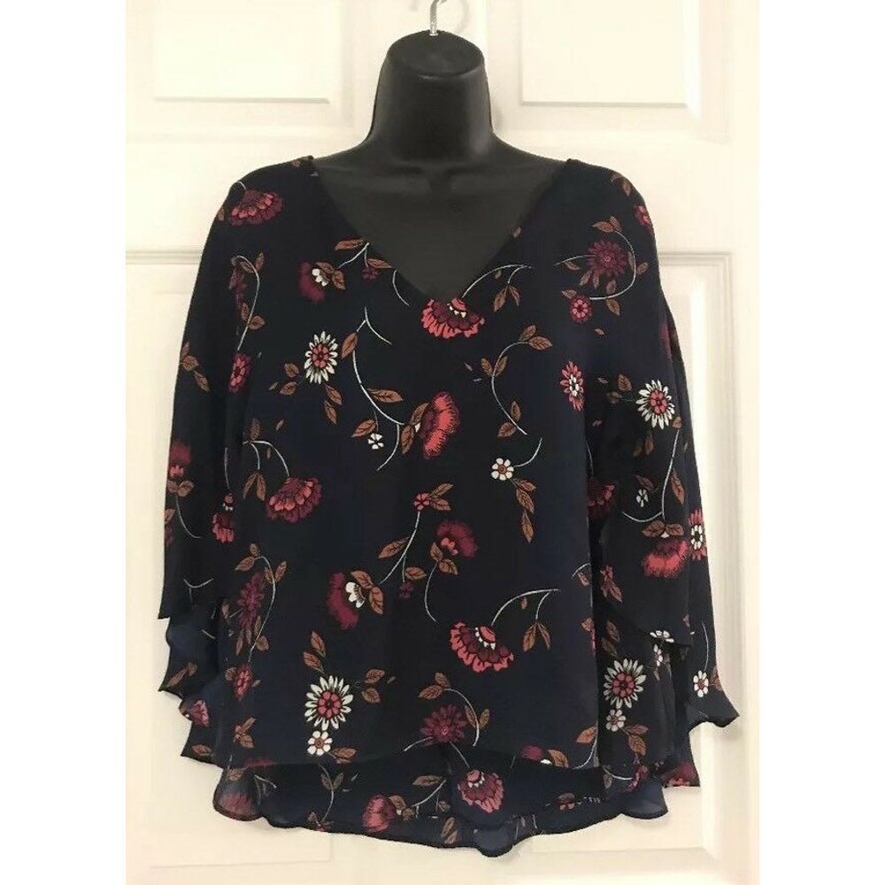 Cupcakes and Cashmere Kimono Style Floral Sz XS